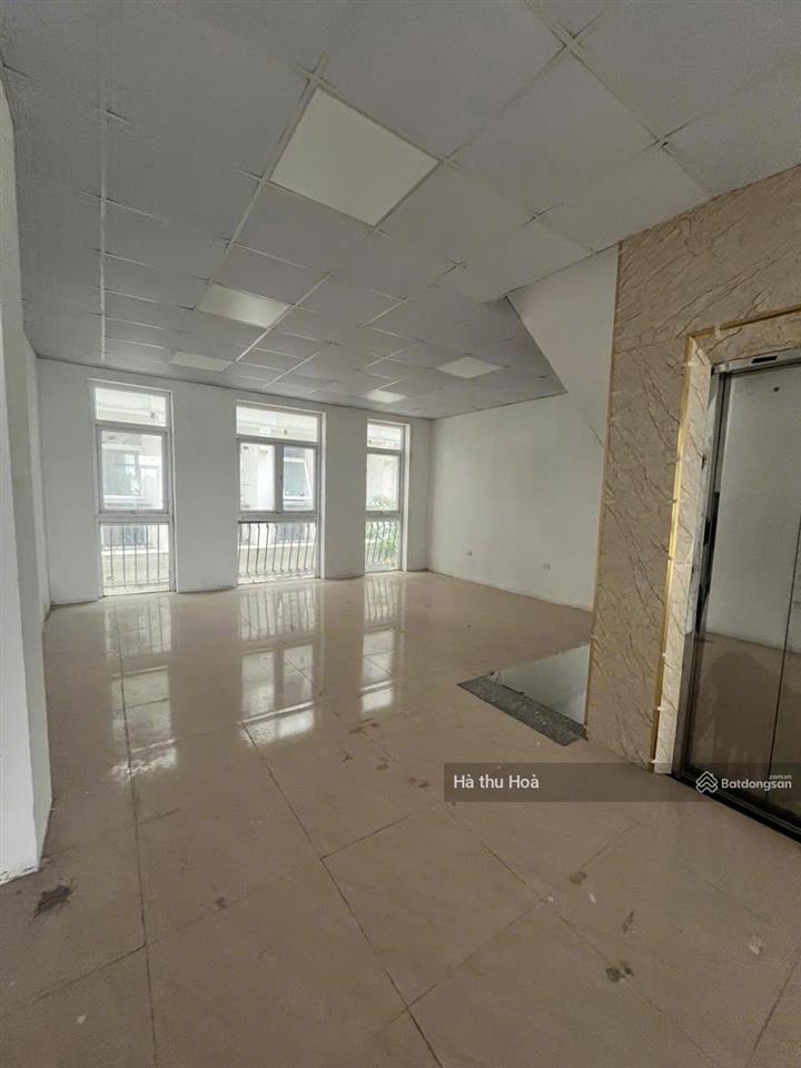 40 triệu căn louis đại mỗ mặt đường lê quang đạo hoàn thiện đẹp có thang máy  0977 180 ***