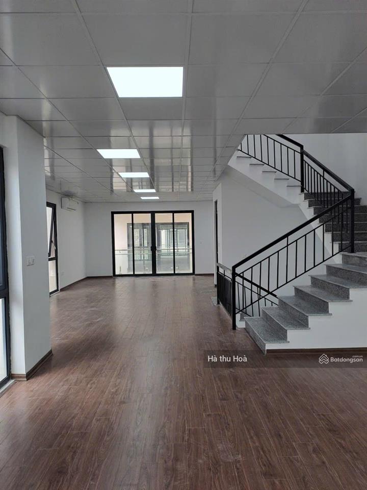 Chính chủ cần cho thuê gấp căn biệt thự 180m² với giá 30 triệu/th, xem nhà miễn phí