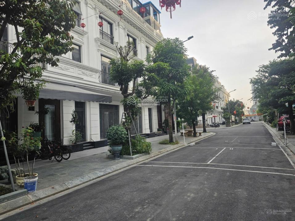 Cho thuê flc đại mỗ nhà hoàn thiện full có thang máy vị trí đẹp phù hợp mọi nhu cầu  0977 180 ***