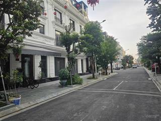 Cho thuê flc đại mỗ nhà hoàn thiện full có thang máy vị trí đẹp phù hợp mọi nhu cầu  0977 180 ***