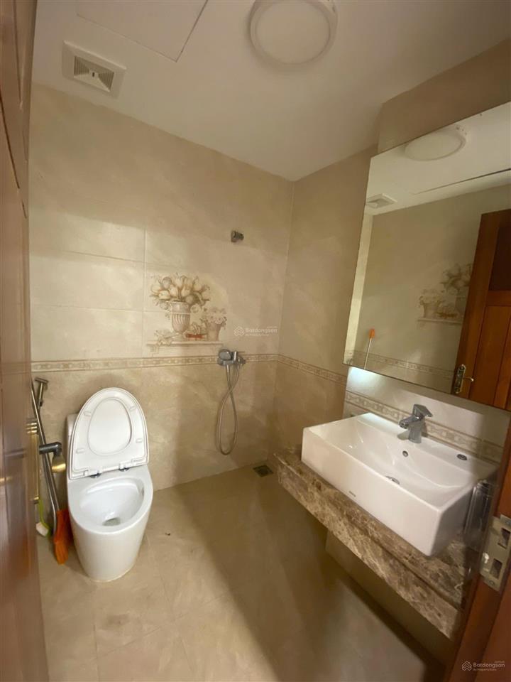 Do nhu cầu không dùng đến cần cho thuê gấp căn lk an hưng full đồ đẹp mê, giá 28 tr.  0977 180 ***