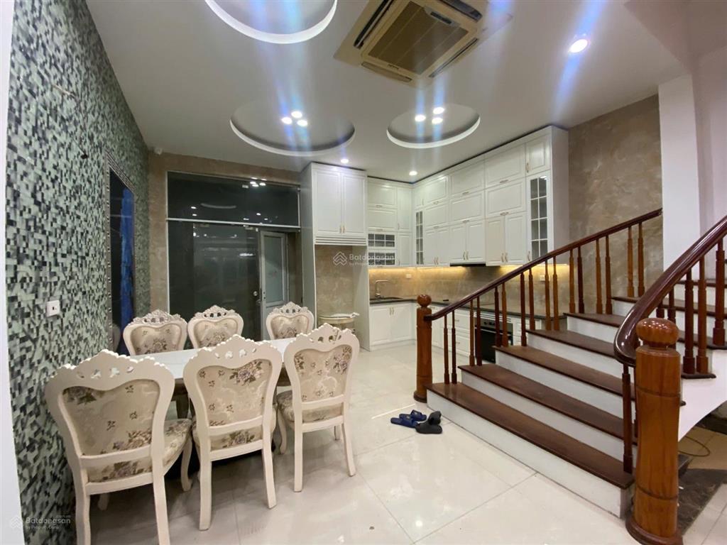 Do nhu cầu không dùng đến cần cho thuê gấp căn lk an hưng full đồ đẹp mê, giá 28 tr.  0977 180 ***