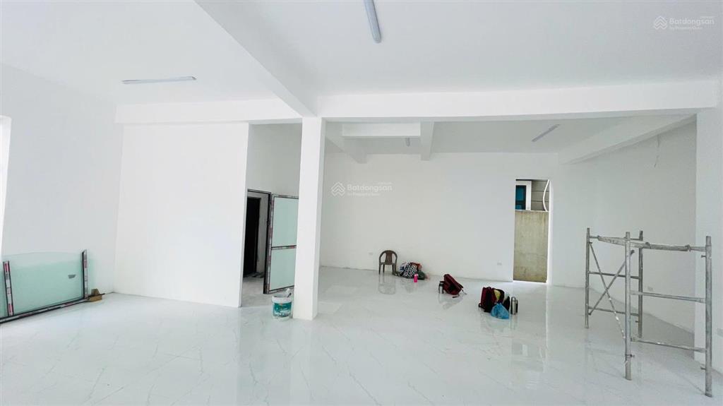 Cho thuê biệt thự 220m2 hoàn thiện đẹp không giới hạn nhu cầu sử dụng.  0977 180 ***