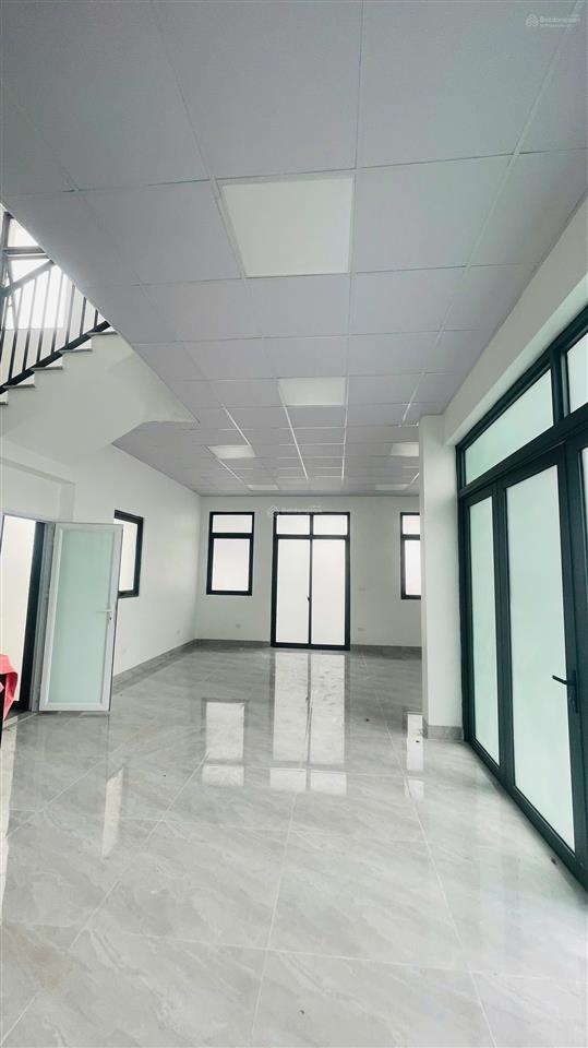 Do nhu cầu không dùng đến cần cho thuê gấp căn bt 198m2 hoàn thiện full