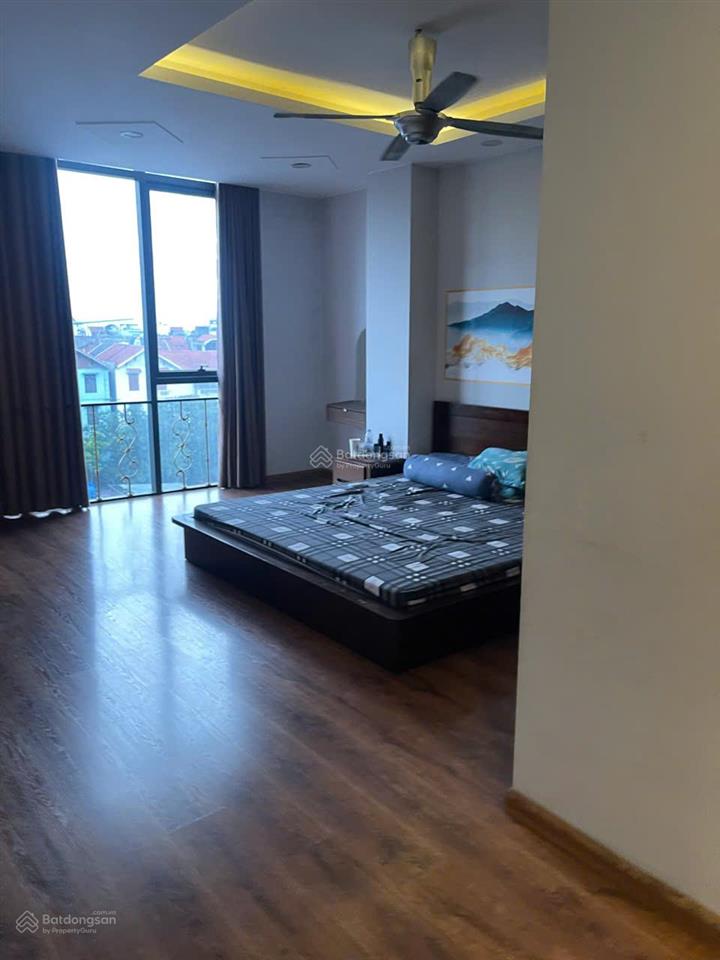 Cần cho thuê gấp căn shophouse 2 căn đập thông full nội thất đầy đủ pccc 200m2