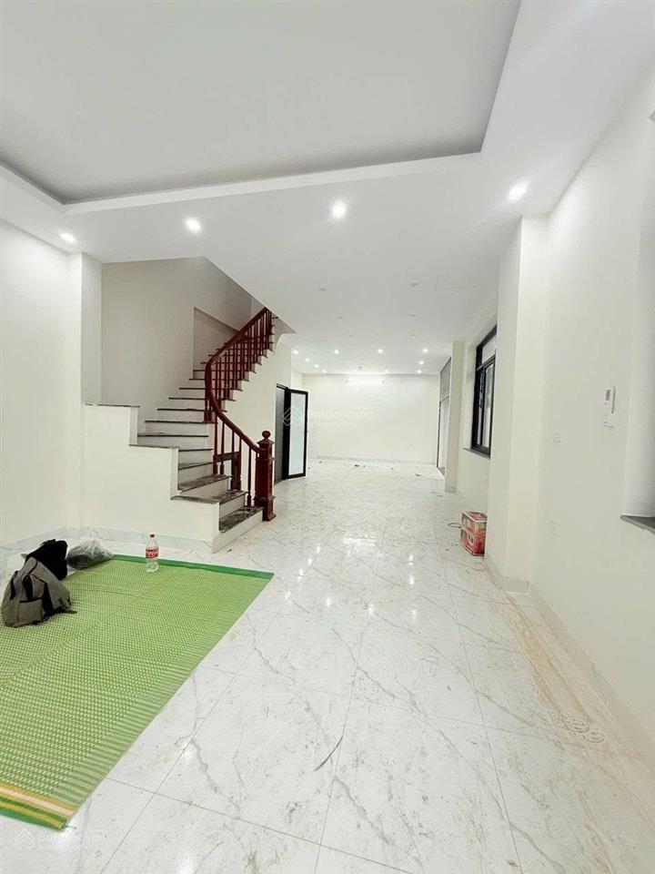 Chính chủ mình cần cho thuê gấp căn góc geleximco giá 33 tr full đồ  0977 180 ***
