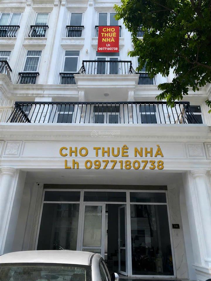 Chính chủ cần cho thuê gấp căn biệt thự có thang máy pccc đầy đủ 0977 180 ***