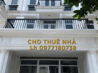 Chính chủ cần cho thuê gấp căn biệt thự có thang máy pccc đầy đủ 0977 180 ***