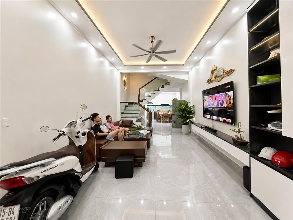 Bán nhà trần nguyên hãn  chợ đôn chỉ hơn 5 tỷ phân lô ô tô đỗ cửa giá hời hải phòng 70m2 dtsd