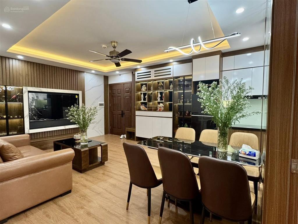 Bán căn hộ cc flc complex 36 phạm hùng, 100m2 3n2vs full nội thất view pháo hoa 8.8 tỷ có slot xe