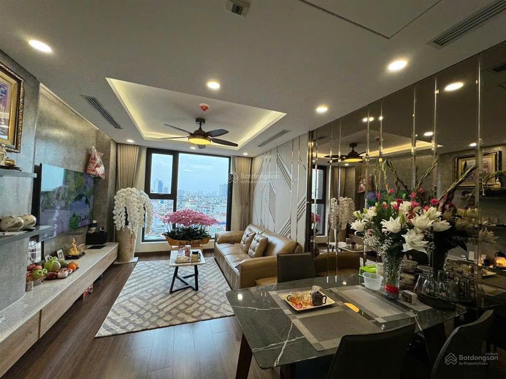 Tầng đẹp view mát 4 mùa sẵn slot xe 131m 3n cc cao cáp the nine phạm văn đồng, giá 15,4 tỷ, sẵn sổ