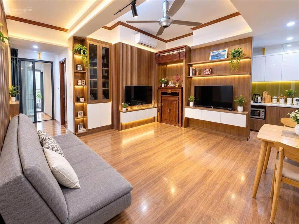 Bán ch 2pn, 2wc, 70m2 tại khu ngoại giao đoàn, 6 tỷ view mát, có slot xe, chủ thiện chí. tl sâu.