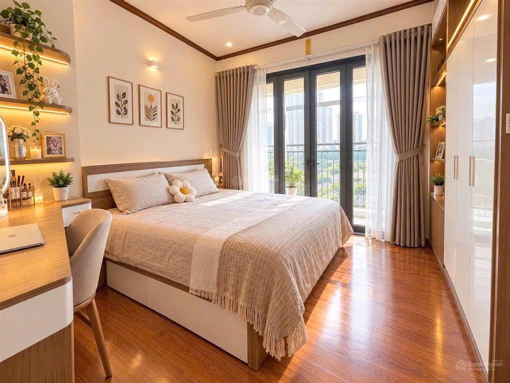 Bán chung cư ngoại giao đoàn 71m2 2n2vs full đồ sẵn sổ có slot xe view cực thoáng giá 5.9 tỷ