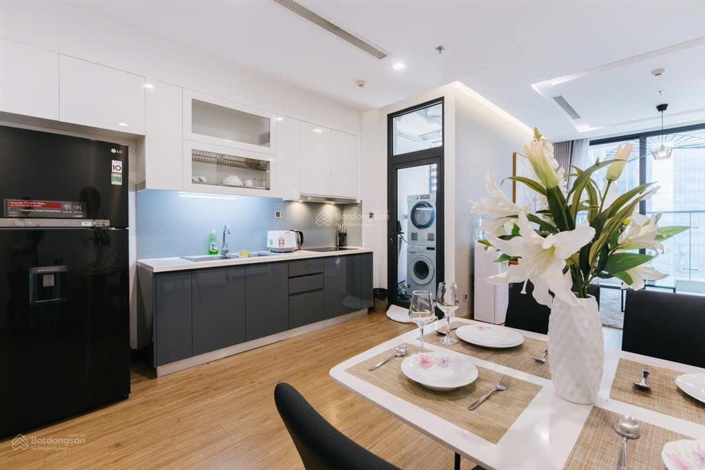 Bán cc cao cấp the park home 81m, căn góc tầng thấp. đầy đủ nội thất, giá hót nhất cầu giấy. 7,5 tỷ