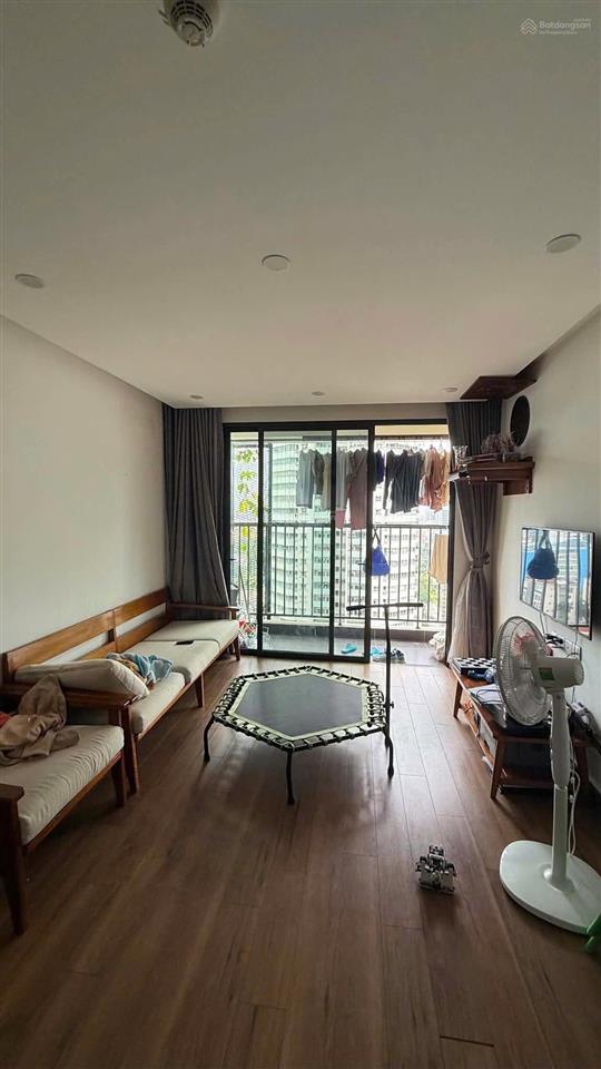 Căn hộ ngoại giao đoàn 95m, 2n có thể sửa 3n, đủ đồ, tầng trung, bc mát, view thoáng. giá 7,5 tỷ
