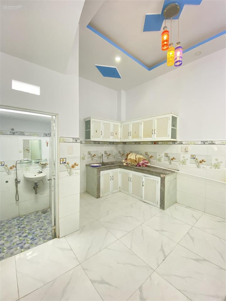 Chú tôi gửi bán gấpnhà giáp hóc môn