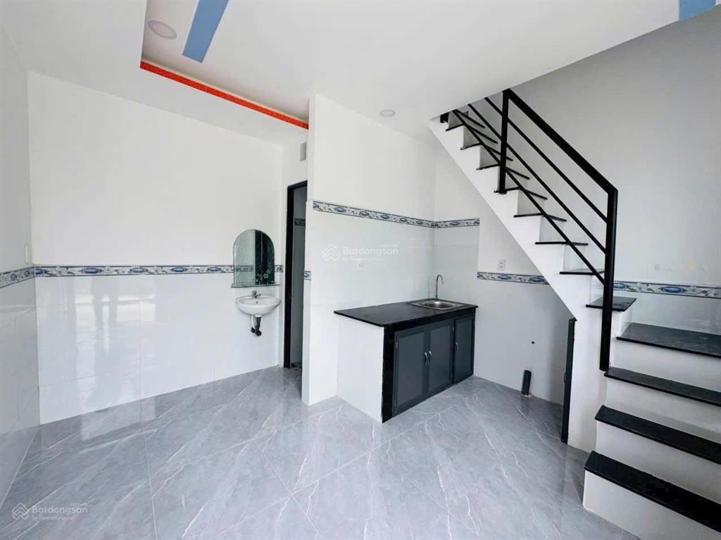 Bán gấp nhà 695tr xuân thới sơn hóc môn  đối diện trường tiểu học nhị xuân/ 0909 514 ***