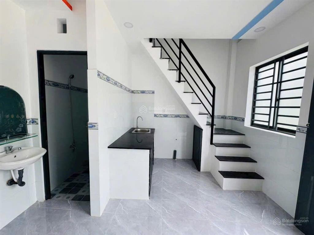 Bán gấp nhà 695tr xuân thới sơn hóc môn  đối diện trường tiểu học nhị xuân/ 0909 514 ***