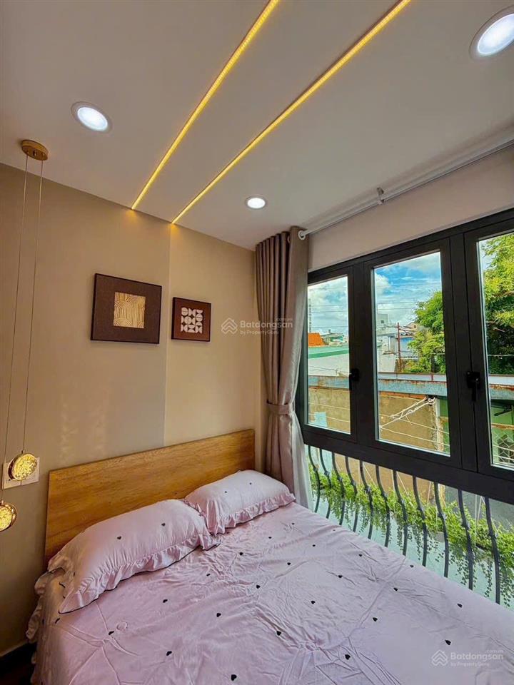 Chỉ 4đ nhà ngay trung tâm quận phú nhuận , nhà đẹp tặng toàn bộ nội thất