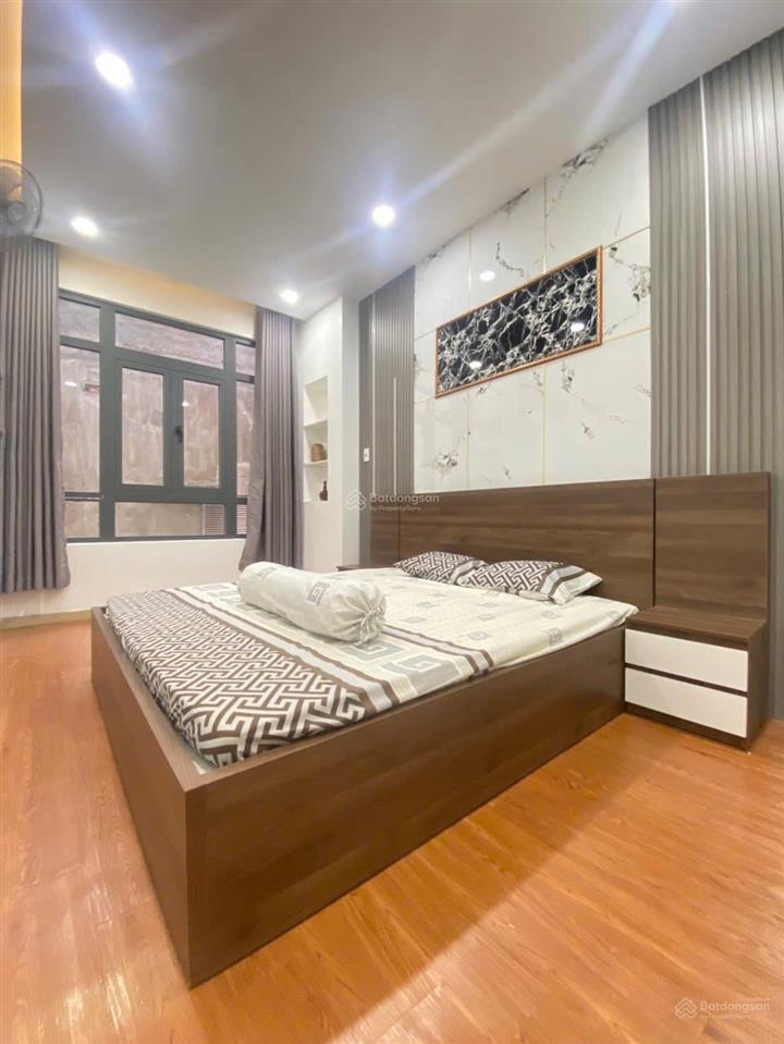 Chính bán bán nhà hẻm xe hơi phan đăng lưu  4 tầng btct khu dân trí cao  sát phan xích long