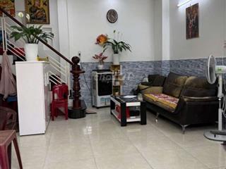 Nhà hiếm 5 tầng  sát hẻm xe hơi vài bước chân tại quận phú nhuận chỉ hơn 6đ tí