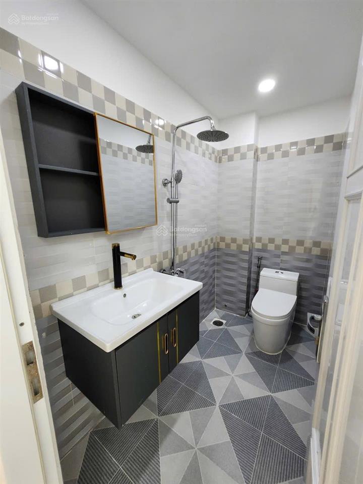 Bán nhà 76mv tại hẻm huỳnh tấn phát, nhà bè. e 0933 573 *** gặp ti để đi xem nhà trực tiếp.