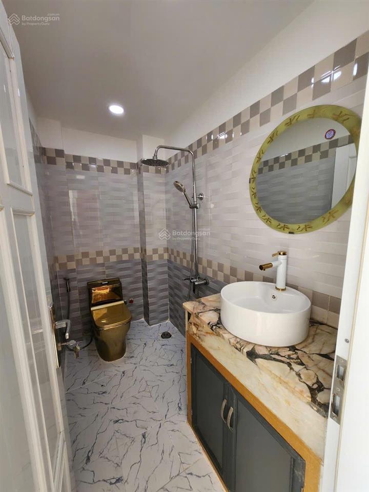 Bán nhà 76mv tại hẻm huỳnh tấn phát, nhà bè. e 0933 573 *** gặp ti để đi xem nhà trực tiếp.