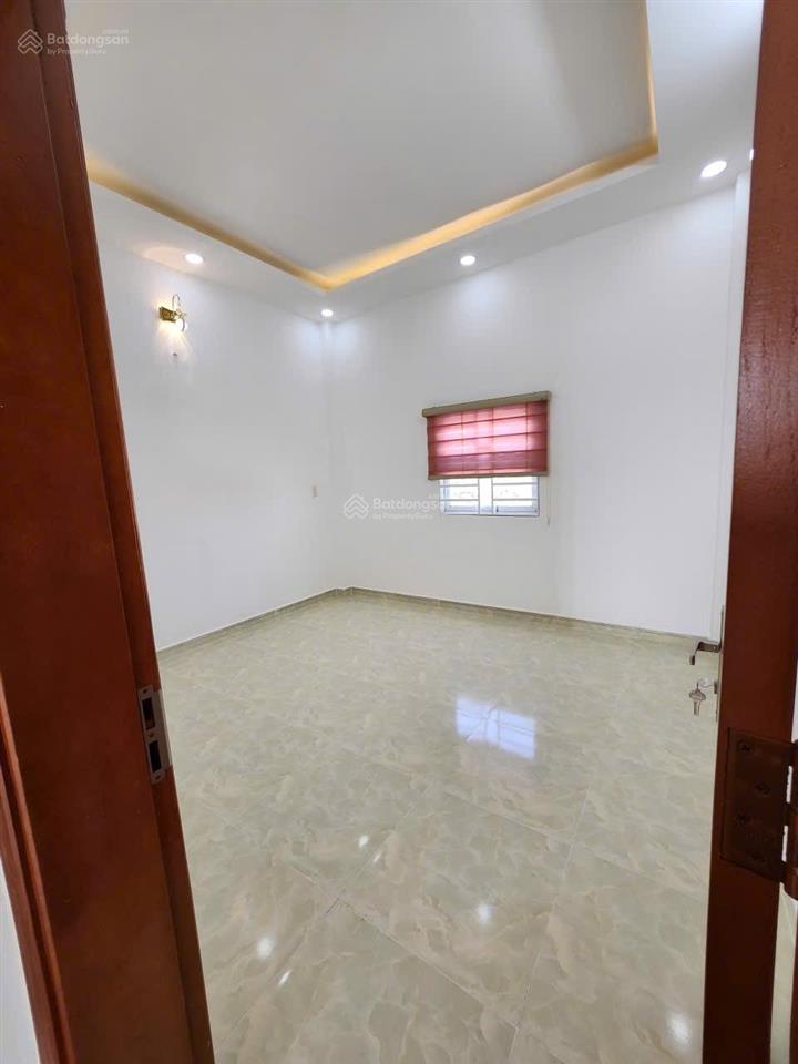Bán nhà 76mv tại hẻm huỳnh tấn phát, nhà bè. e 0933 573 *** gặp ti để đi xem nhà trực tiếp.