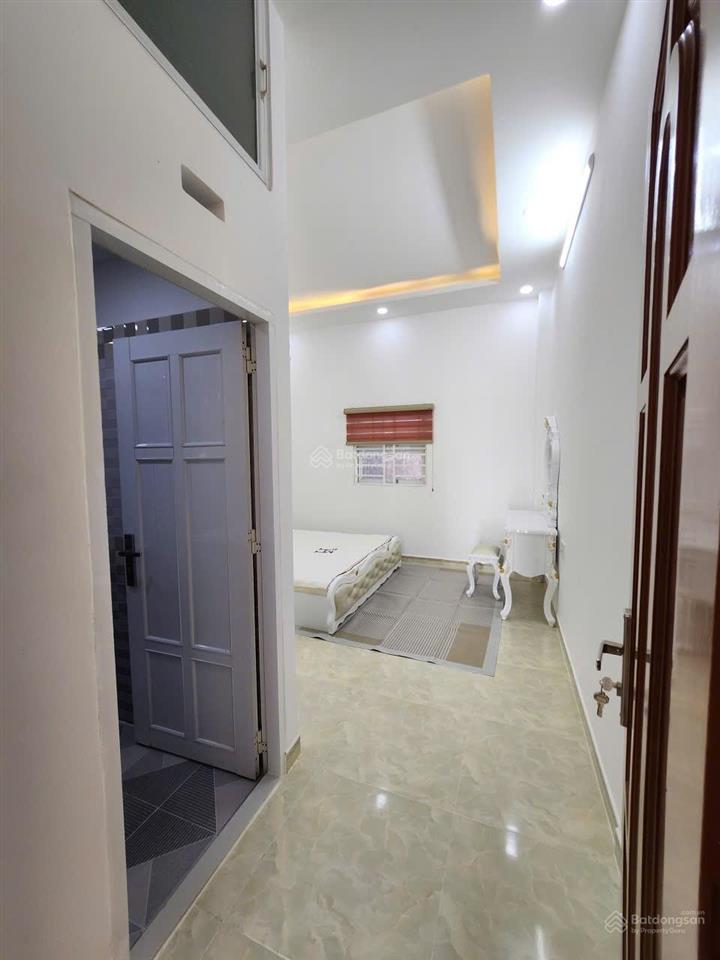 Bán nhà 76mv tại hẻm huỳnh tấn phát, nhà bè. e 0933 573 *** gặp ti để đi xem nhà trực tiếp.