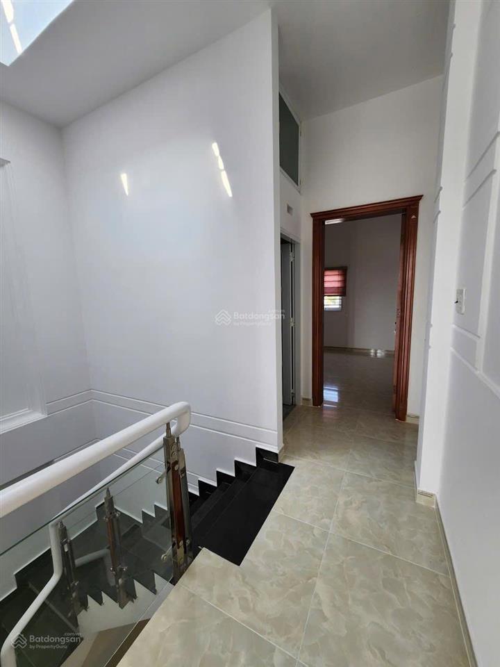 Bán nhà 76mv tại hẻm huỳnh tấn phát, nhà bè. e 0933 573 *** gặp ti để đi xem nhà trực tiếp.