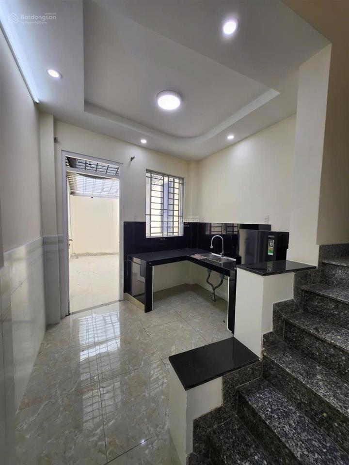 Bán nhà 48mv hẻm huỳnh tấn phát, quận 7 cũ. e 0933 573 *** gặp ti để xem nhà và tl với chủ.