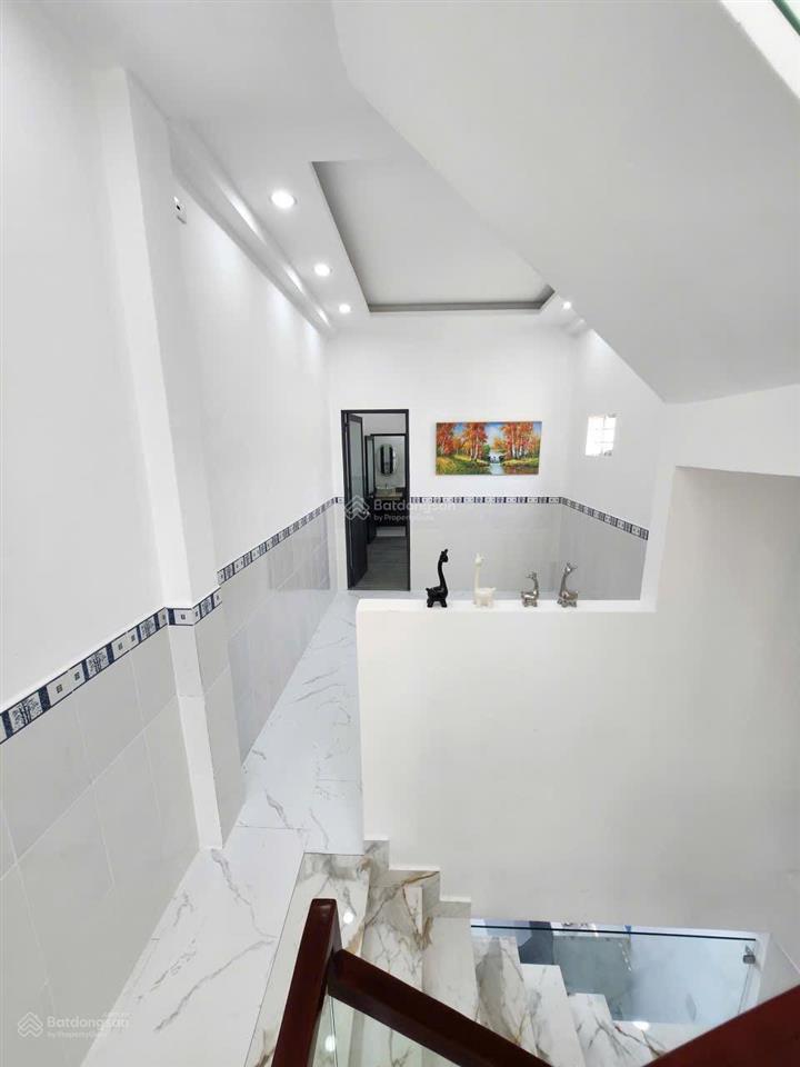 Bán nhà 60mv hẻm huỳnh tấn phát, xã nhà bè. e 0933 573 *** gặp ti để xem nhà và tl với chủ.