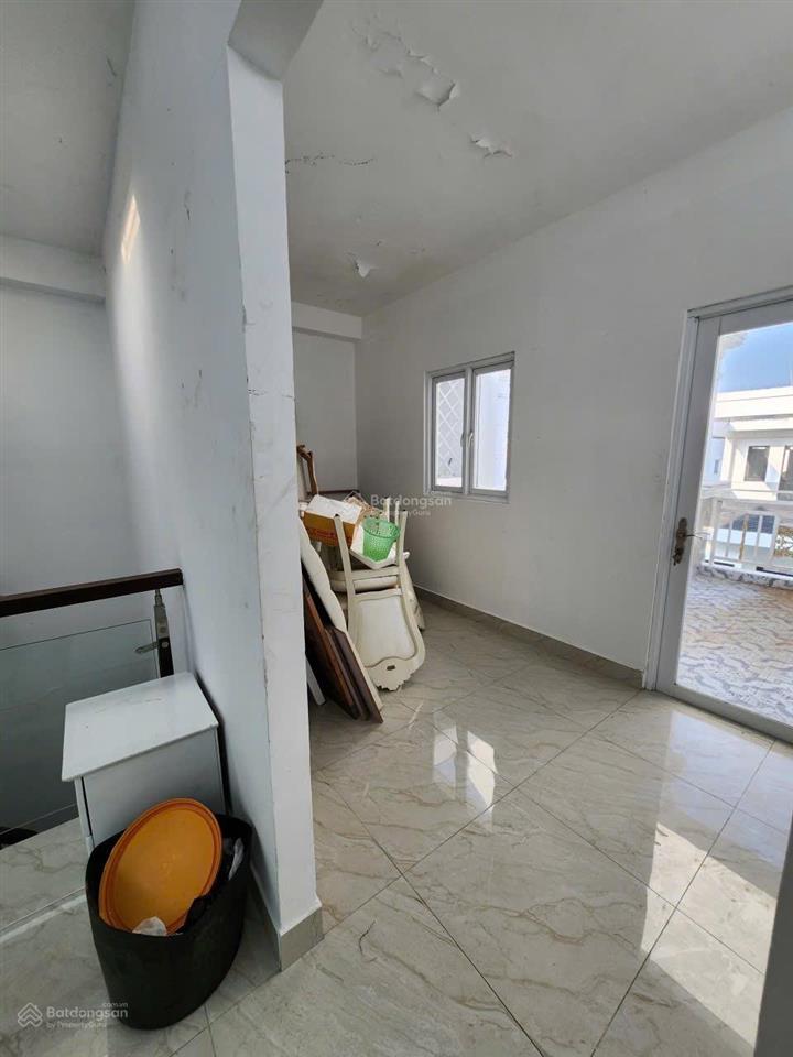 Bán nhà 59mv tại hẻm huỳnh thị đồng, xã nhà bè. e 0933 573 *** gặp ti để xem nhà và tl với chủ.