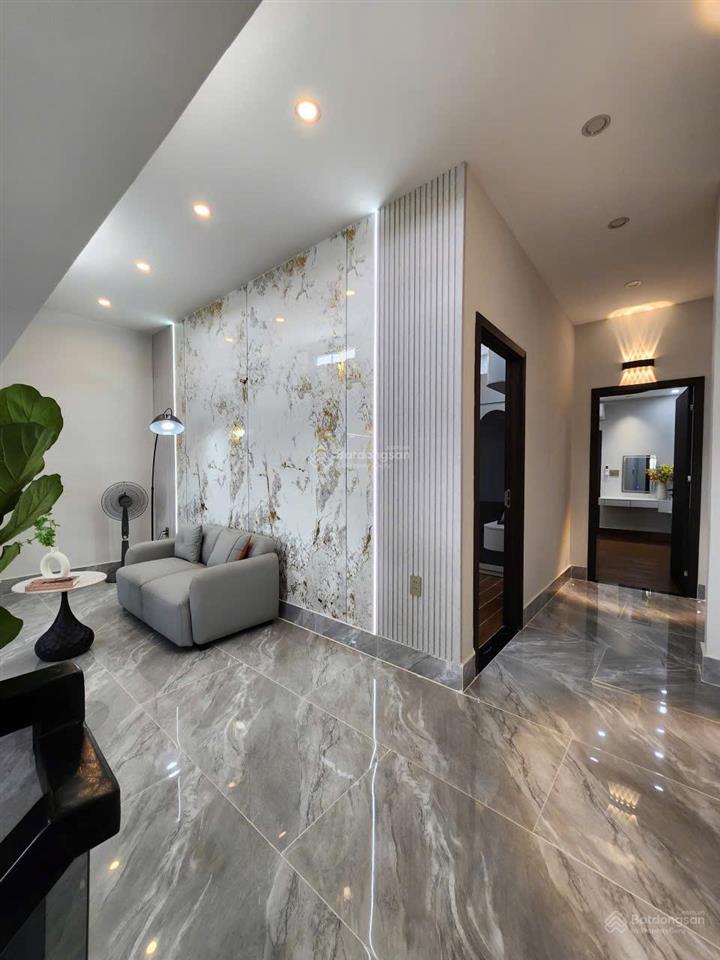 Bán nhà 121,3mv hẻm nguyễn thị hương, xã nhà bè. e 0933 573 *** em ti để đi xem nhà