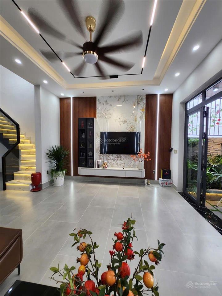 Bán nhà 121,3mv hẻm nguyễn thị hương, xã nhà bè. e 0933 573 *** em ti để đi xem nhà