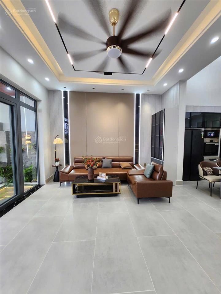 Bán nhà 121,3mv hẻm nguyễn thị hương, xã nhà bè. e 0933 573 *** em ti để đi xem nhà