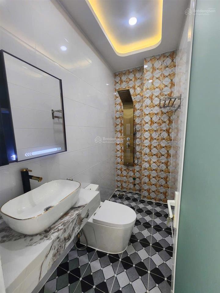 Bán nhà 76mv hẻm huỳnh thị đồng, xã nhà bè. e 0933 573 *** em ti để đi xem nhà và tl với chủ.