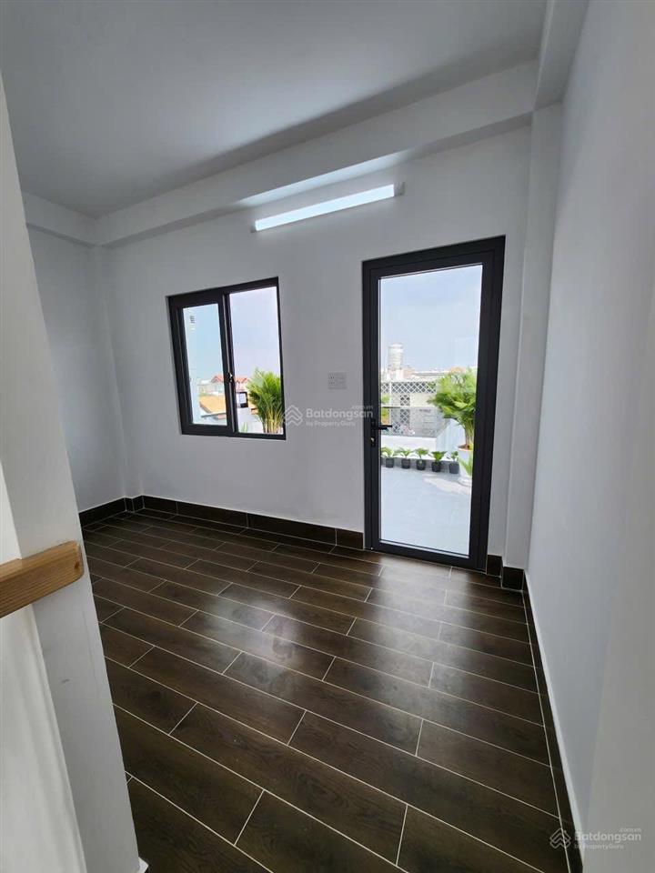 Bán nhà 52mv hẻm huỳnh tấn phát, xã nhà bè. e 0933 573 *** em ti để đi xem nhà và tl với chủ.