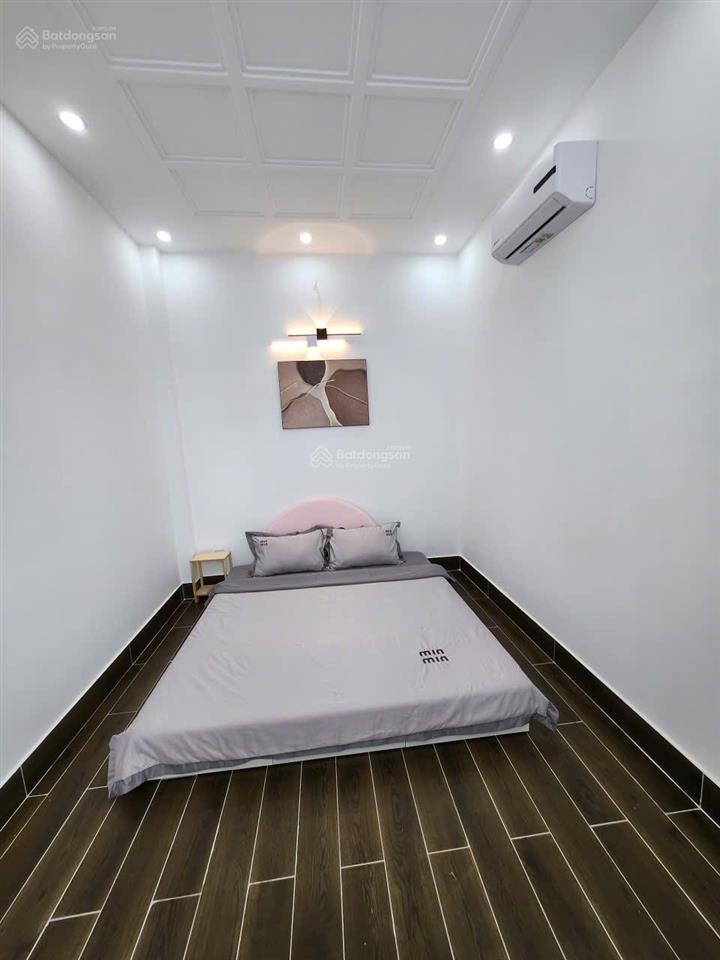 Bán nhà 52mv hẻm huỳnh tấn phát, xã nhà bè. e 0933 573 *** em ti để đi xem nhà và tl với chủ.