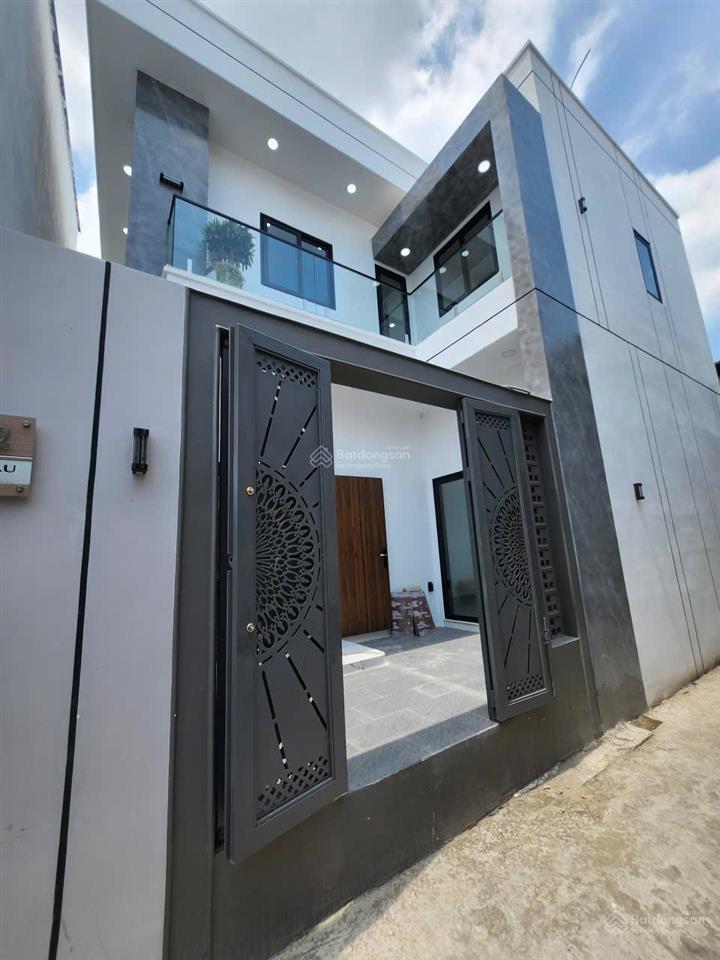 Bán nhà shr giá 6,19 tỷ hẻm phạm hữu lầu, quận 7 cũ. e 0933 573 *** em ti để đi xem nhà thực tế.