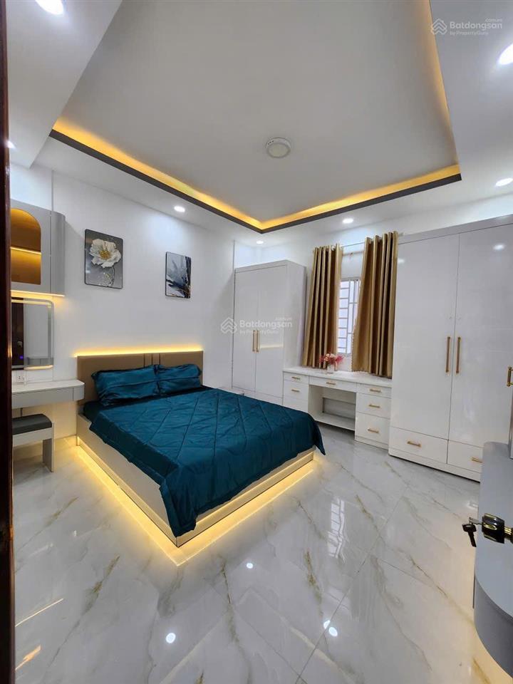 Bán nhà shr giá 8ty900 hẻm huỳnh tấn phát, nhà bè. e 0933 573 *** e ti để xem nhà thực tế.