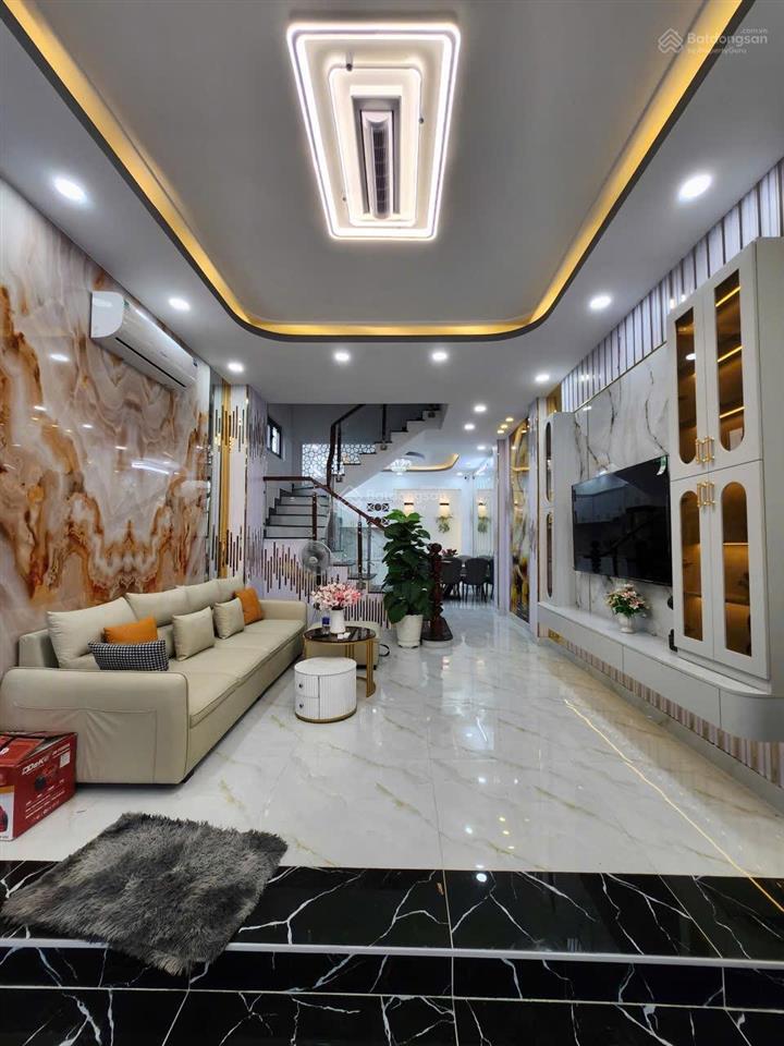 Bán nhà shr giá 8ty900 hẻm huỳnh tấn phát, nhà bè. e 0933 573 *** e ti để xem nhà thực tế.