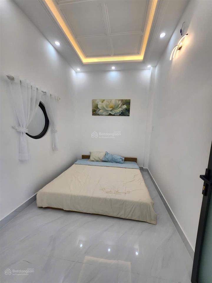 Bán nhà shr giá 5ty150 hẻm huỳnh tấn phát, nhà bè. e 0933 573 *** e ti để đi xem nhà thực tế.
