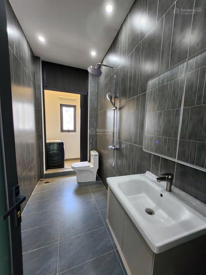 Bán nhà shr giá 5ty150 hẻm huỳnh tấn phát, nhà bè. e 0933 573 *** e ti để đi xem nhà thực tế.