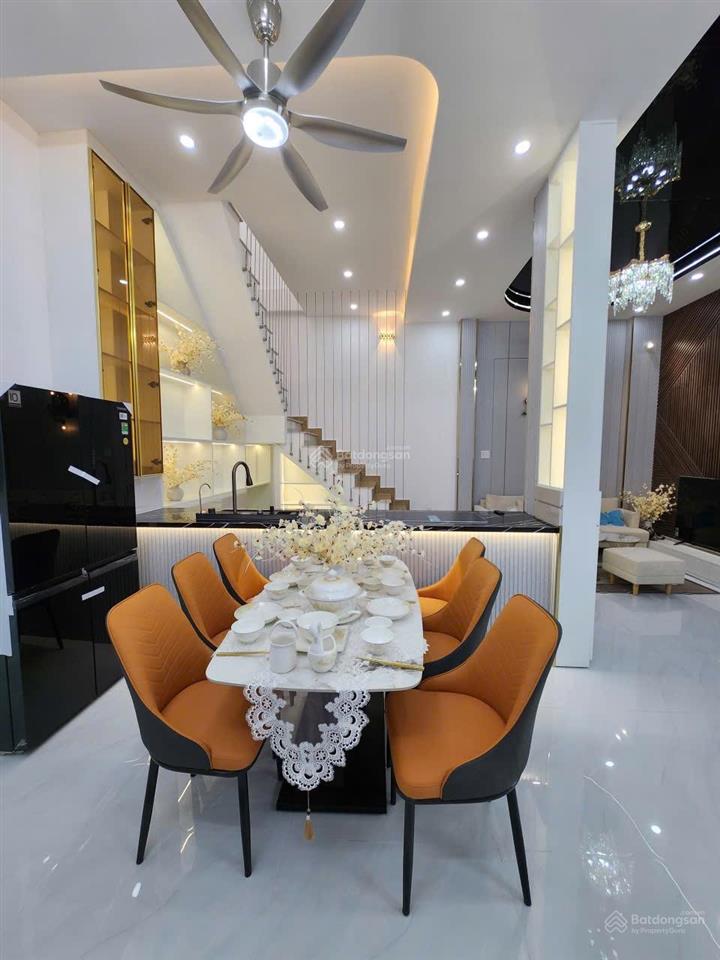 Bán nhà shr giá 5ty150 hẻm huỳnh tấn phát, nhà bè. e 0933 573 *** e ti để đi xem nhà thực tế.