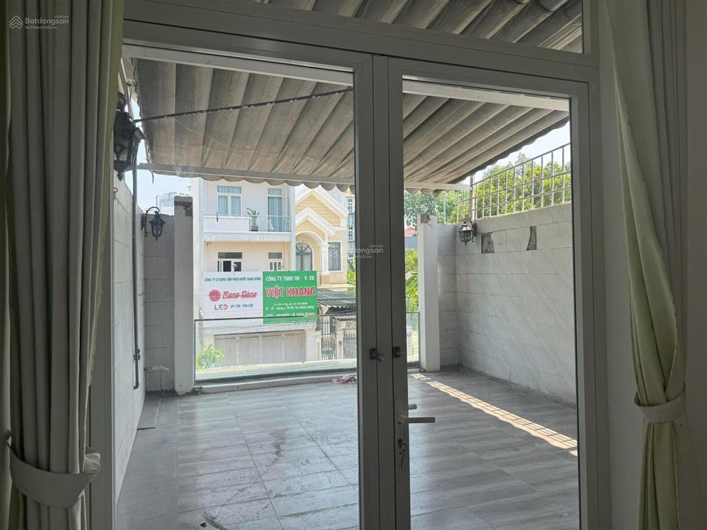 Bán gấp np đẹp tại đường 8, phường thủ dầu một, 5,8 tỷ, 91m2, mặt tiền rộng 5m