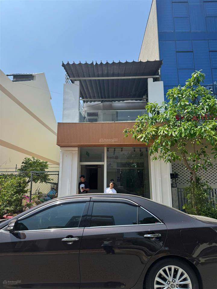 Bán gấp np đẹp tại đường 8, phường thủ dầu một, 5,8 tỷ, 91m2, mặt tiền rộng 5m