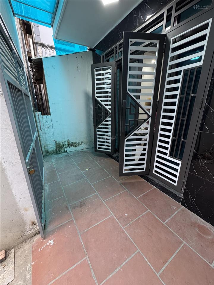 Nhà em cắt lỗ bán gấp, vạn phúc nhà xây mới nội thất cơ bản sổ 31m sử dụng hơn 40m2 giá tốt