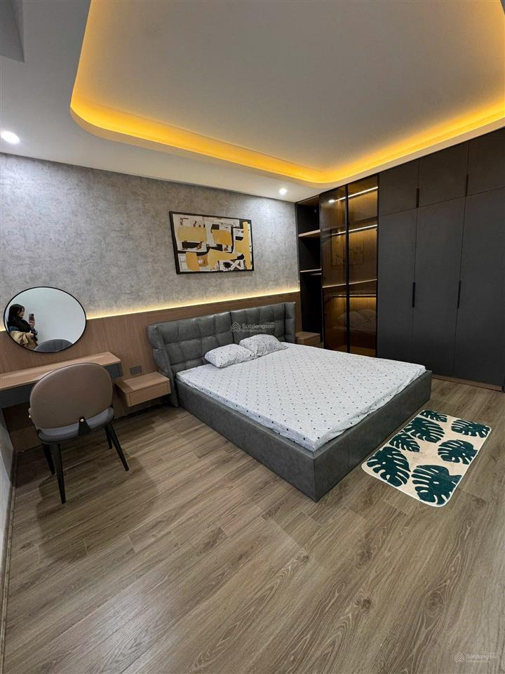 Cần bán gấp chung cư 160m2, 4 phòng ngủ 3 vệ sinh, 8,5 tỷ