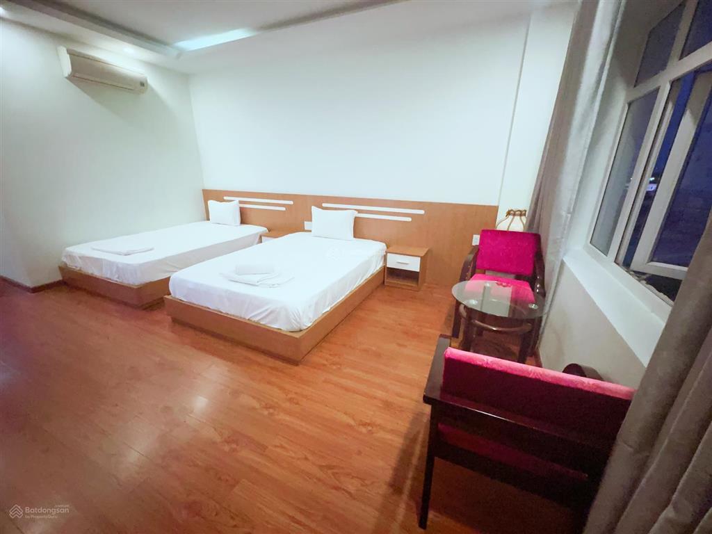 Giá chỉ 4000k. phòng ở tháng giá rẻ. giá 5,500k. phòng đôi 4 người 09 đường hoàng diệu cọc 2triệu